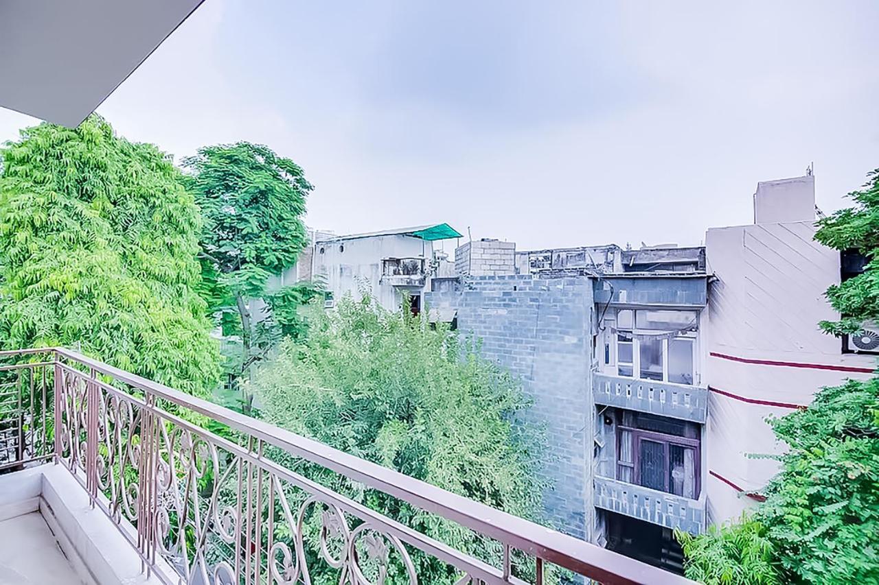 Hotel Roomshala 111 Cosy Nook - Hauz Khas New Delhi