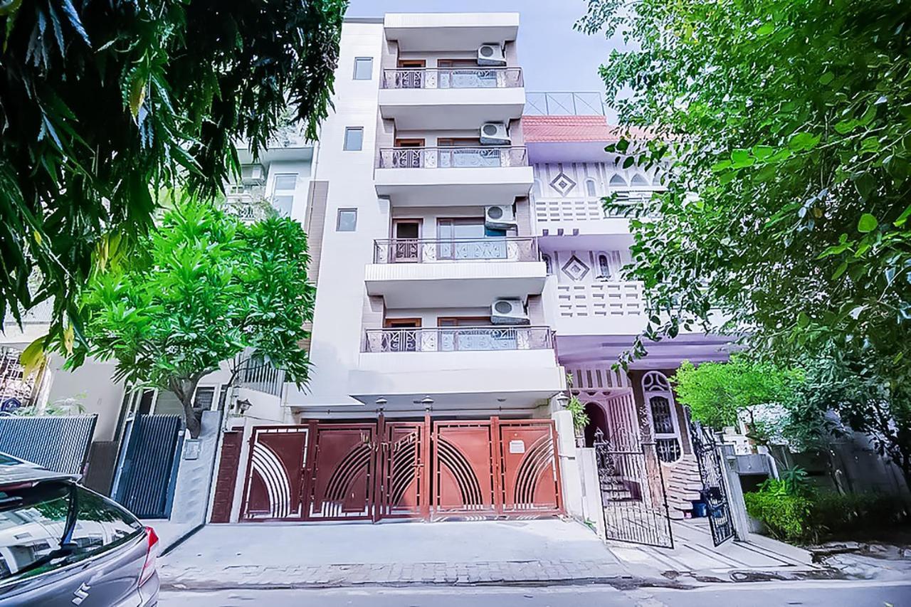 Roomshala 111 Cosy Nook - Hauz Khas New Delhi
